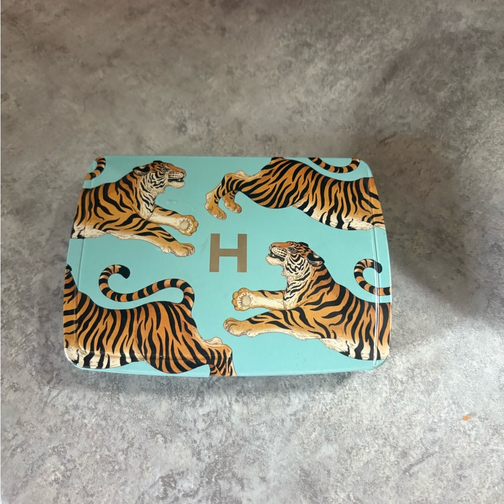 Hourglass Aqua Tiger Print Box